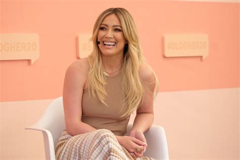 hilary, duff nude|Hilary Duff Poses Nude in Photo Shoot for Body Acceptance and。